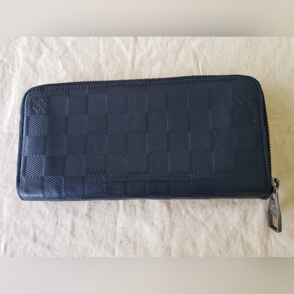 Authentic Louis Vuitton Damier Infini Zippy Black Long Wallet unisex
